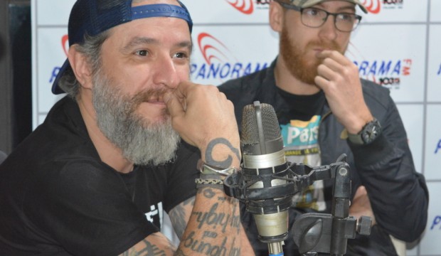 Confira os bastidores da entrevista do Tianastácia na Panorama FM